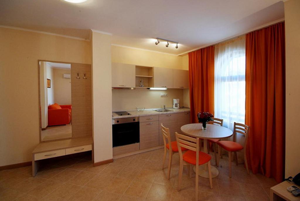 Royal Sun Aparthotel Sunny Beach Quarto foto