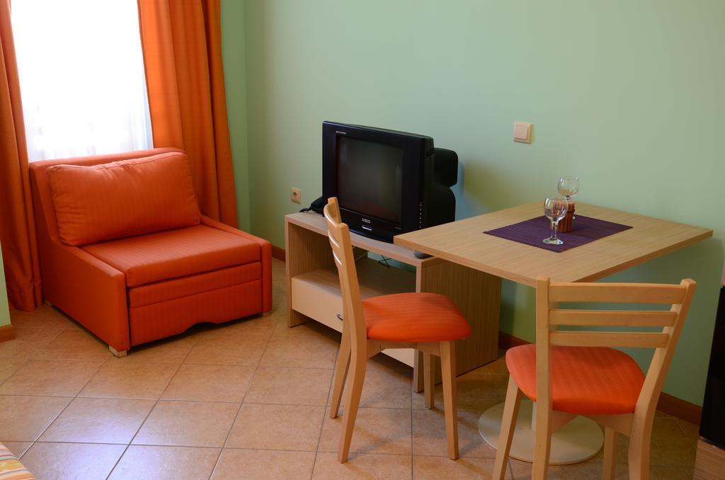 Royal Sun Aparthotel Sunny Beach Quarto foto